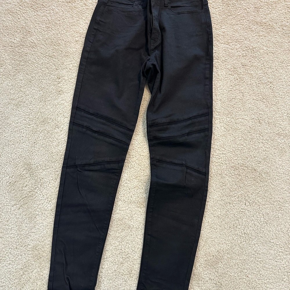 Fashion Nova Women’s Dark Black Skinny Jeans